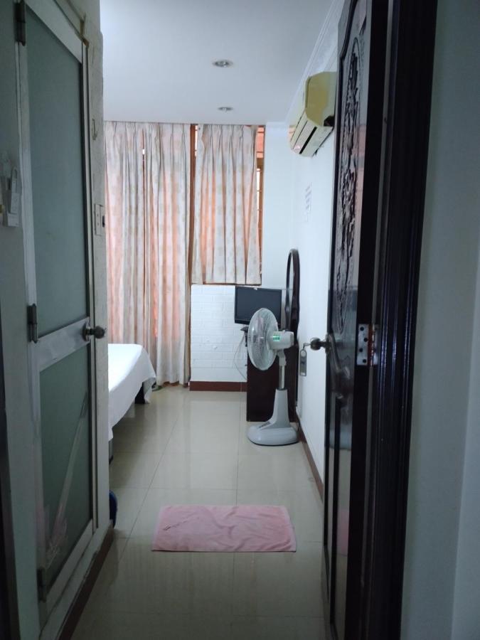 Guest House Uttrang ホーチミン市 エクステリア 写真