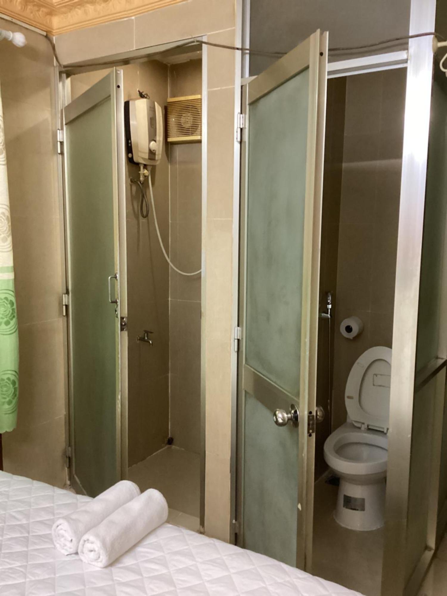 Guest House Uttrang ホーチミン市 エクステリア 写真