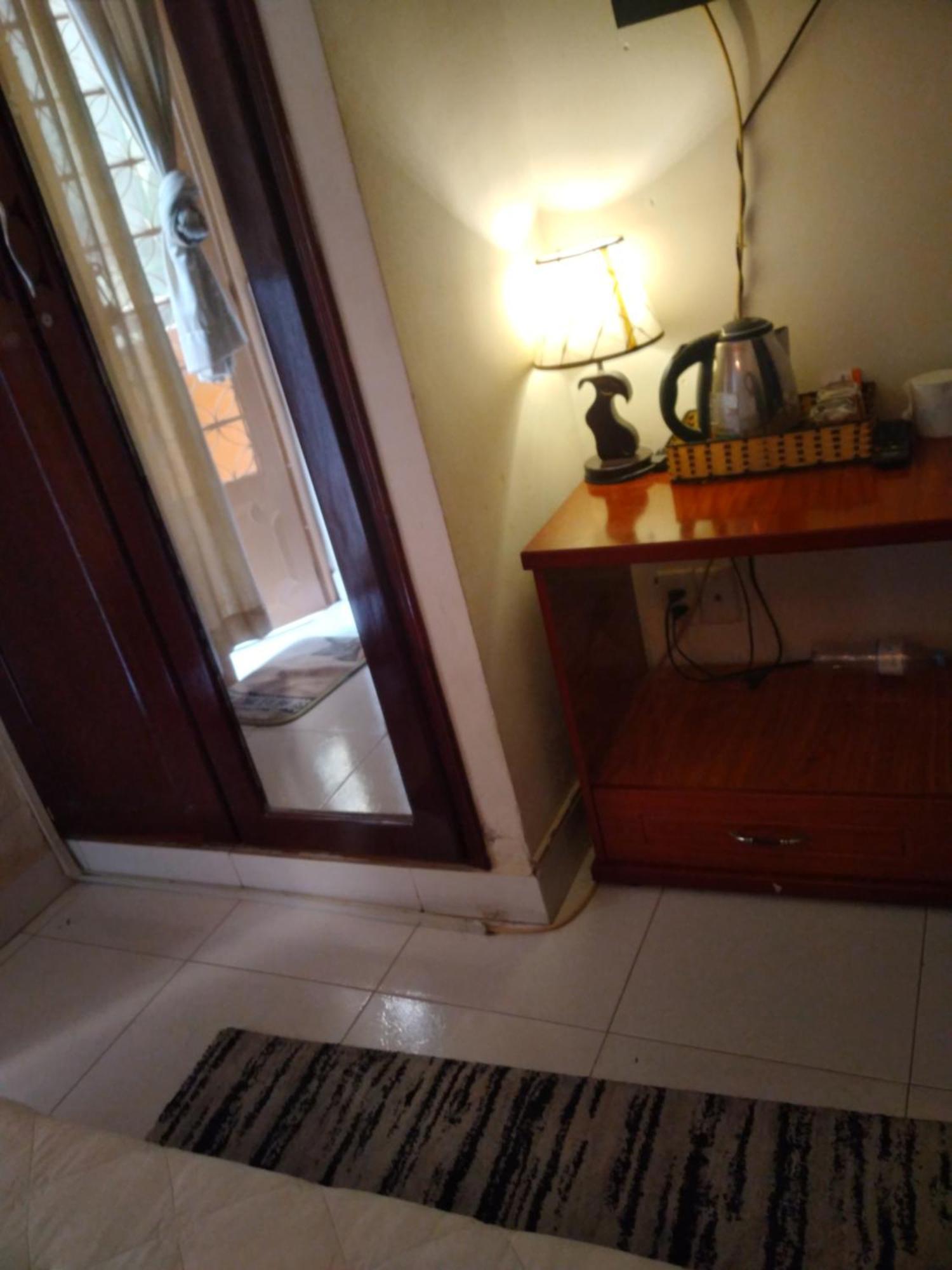 Guest House Uttrang ホーチミン市 エクステリア 写真